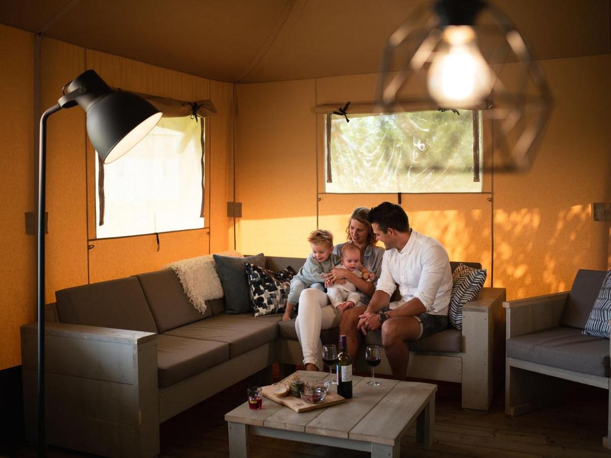 Hotel Landal Glamping Neufchâteau Exterior foto